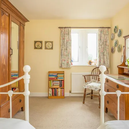 Bramble Cottage, *